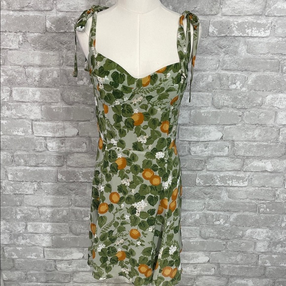 o.p.t Dresses & Skirts - O.p.t Chic Floral Mini Dress in Green and Orange